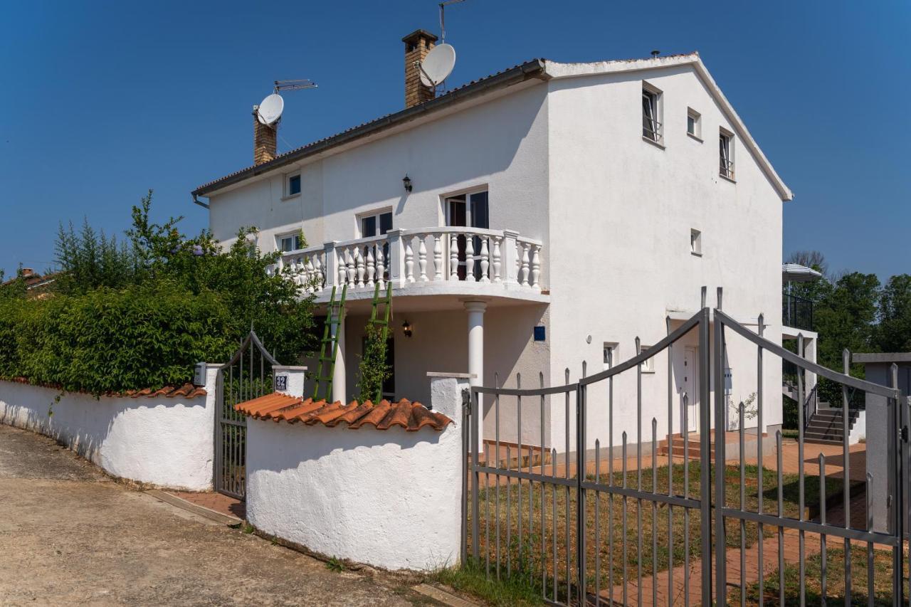 Apartments Oliva Poreč Exterior foto